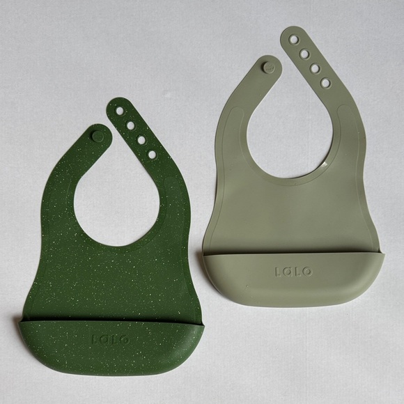 Set of 2 Lalo Silicone Bibs - Picture 1 of 3